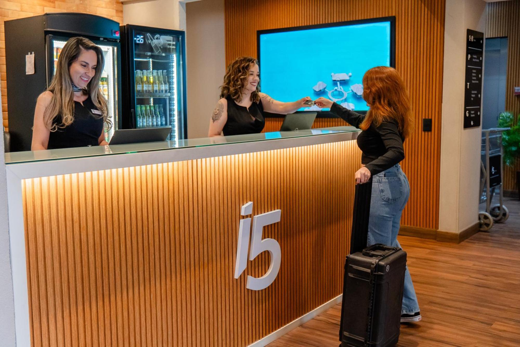 I5 Play Hotel Aguas Claras Exterior foto